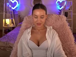 Screen Grab from chanelcollins