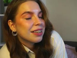 Screen Grab from charlinemanke