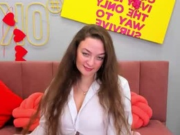 Screen Grab from charlottecurvyy