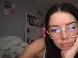 Screen Grab from charlottieeeexx