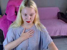 Screen Grab from charming_cutie_
