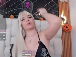 Screen Grab from cherrydoll_dl