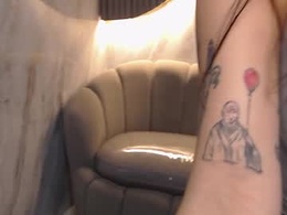 Screen Grab from cherrypetite_r