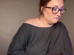 Screen Grab from cherryreddd334