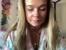 Screen Grab from cheybopeep