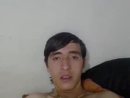 Screen Grab from chiki_hottt