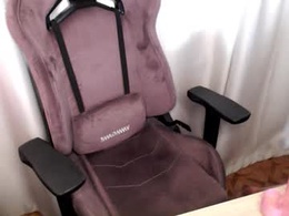 Screen Grab from chloe_cat_paws