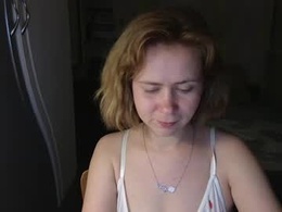 Screen Grab from chloe_roo