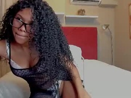 Screen Grab from chloe_tate