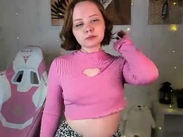 Screen Grab from chloeeknight