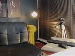 Screen Grab from choco_tv20cm