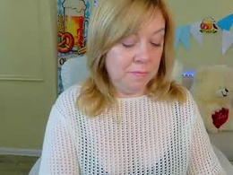 Screen Grab from christinadavedes