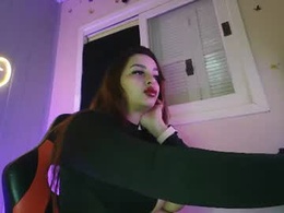 Screen Grab from cinnamonmilf