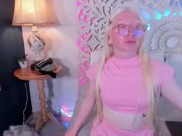 Screen Grab from cloe_rosed