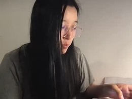 Screen Grab from coco_vivian