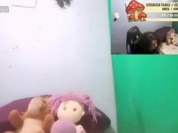 Screen Grab from cogumelinha00