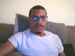 Screen Grab from coochiemane110