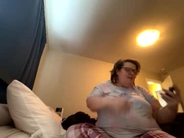 Screen Grab from coupleforfun3629