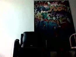 Screen Grab from crazy4feetmanic