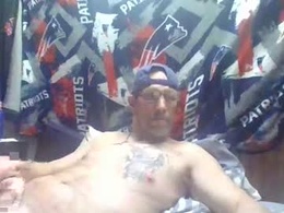 Screen Grab from crazybuilder1