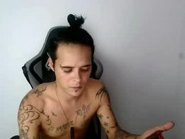 Screen Grab from criatian_grey