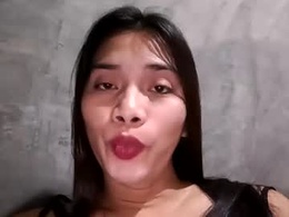 Screen Grab from cumx_kisser