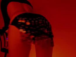 Screen Grab from curious_kitten_