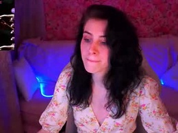 Screen Grab from curleyblueeyes