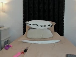 Screen Grab from curly_luna_