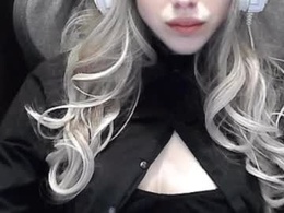 Screen Grab from cute_rabbit13