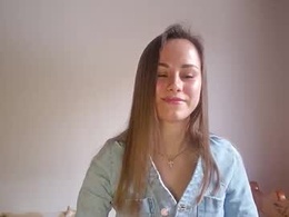 Screen Grab from cutie_xoxo_