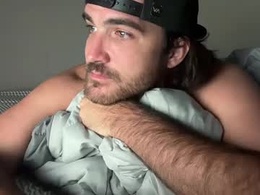 Screen Grab from daddiesbig
