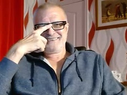 Screen Grab from daddiescockforyou