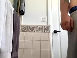 Screen Grab from daddieslilcumslut99