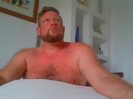 Screen Grab from daddylovestits21
