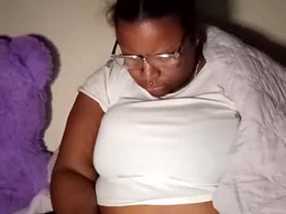Screen Grab from dadeesqtpieluvsu