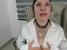 Screen Grab from dallulah_boobs