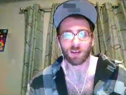 Screen Grab from damndaddy999142