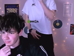 Screen Grab from damon_rich