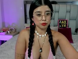 Screen Grab from daniibelluci1