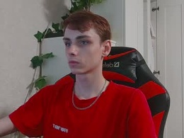 Screen Grab from danny_fox888