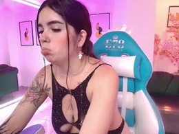 Screen Grab from daphne_glas