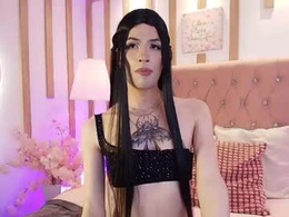 Screen Grab from daphne_velmont