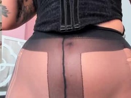 Screen Grab from dapnne_