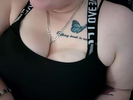 Screen Grab from darienn987