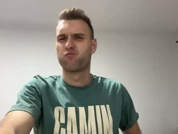 Screen Grab from darktempt_