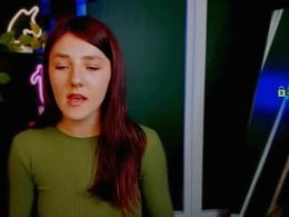 Screen Grab from darly_honey