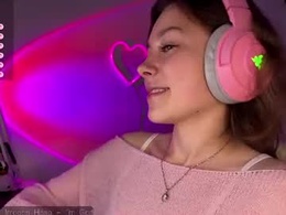 Screen Grab from dashasambyka19