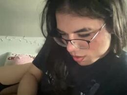 Screen Grab from daveydollxoxo