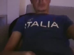 Screen Grab from davidinho1077